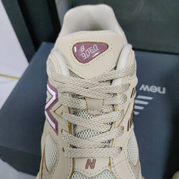 New Balance 9060 Sneakers - Picture 3 of 6